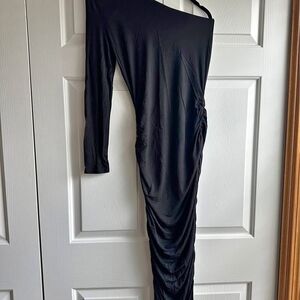 Chic Black One-Shoulder Dress